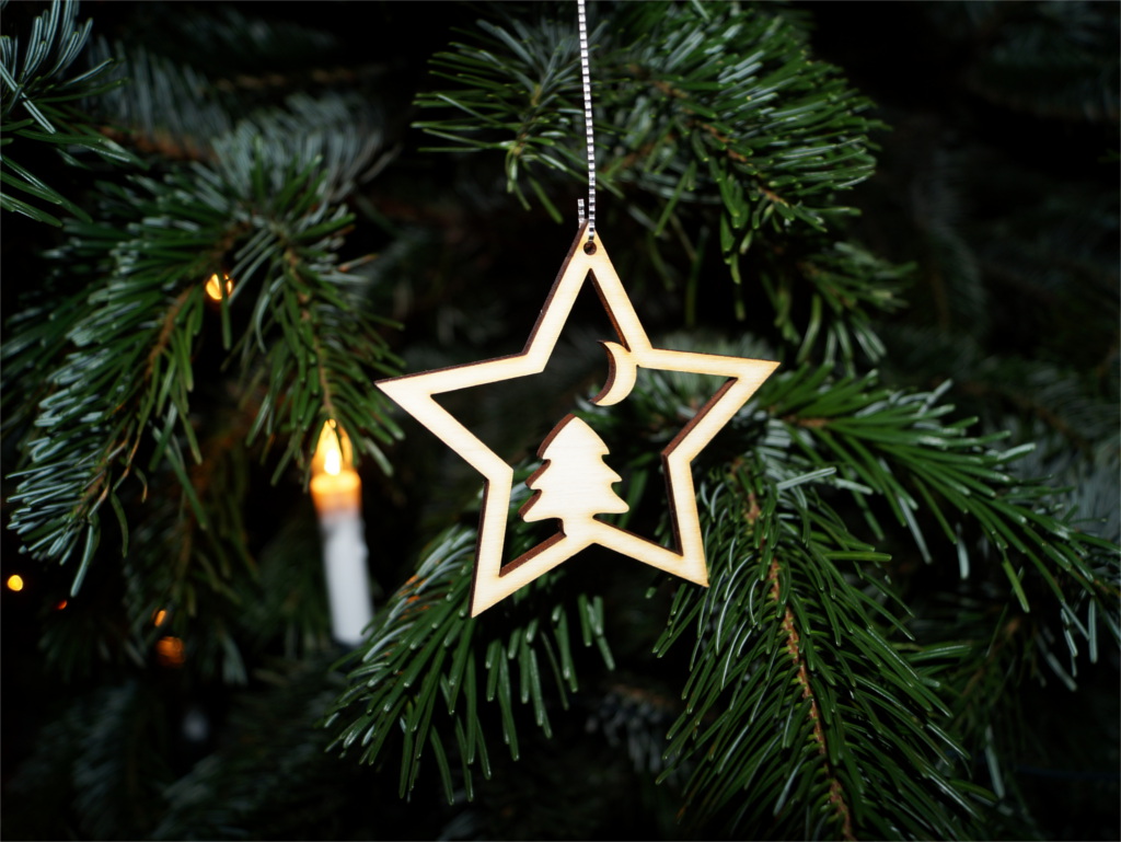 Weihnachten Baumschmuck aus Holz Baum und Mond