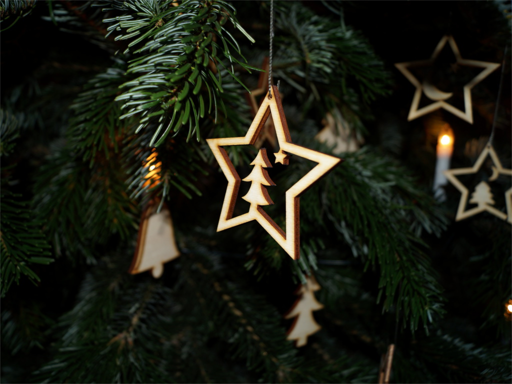 Weihnachten Baumschmuck aus Holz Baum mit Stern